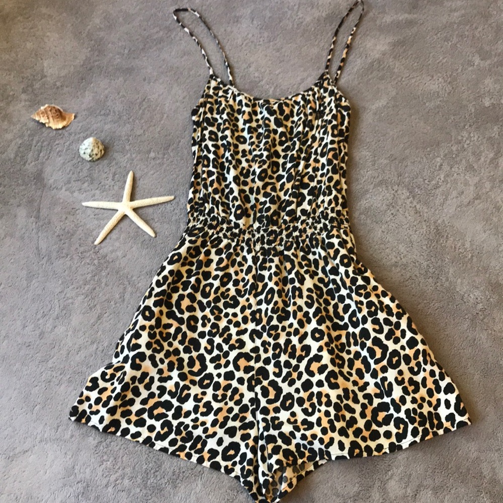 🔥sexy leaped print romper🌟